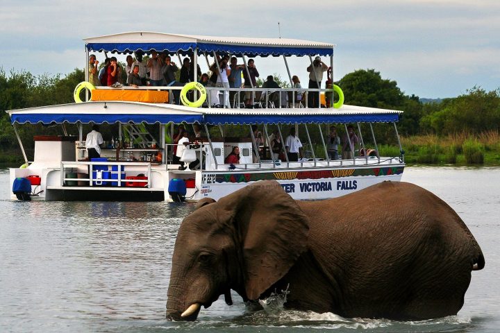 Canoe Safaris on Upper Zambezi River